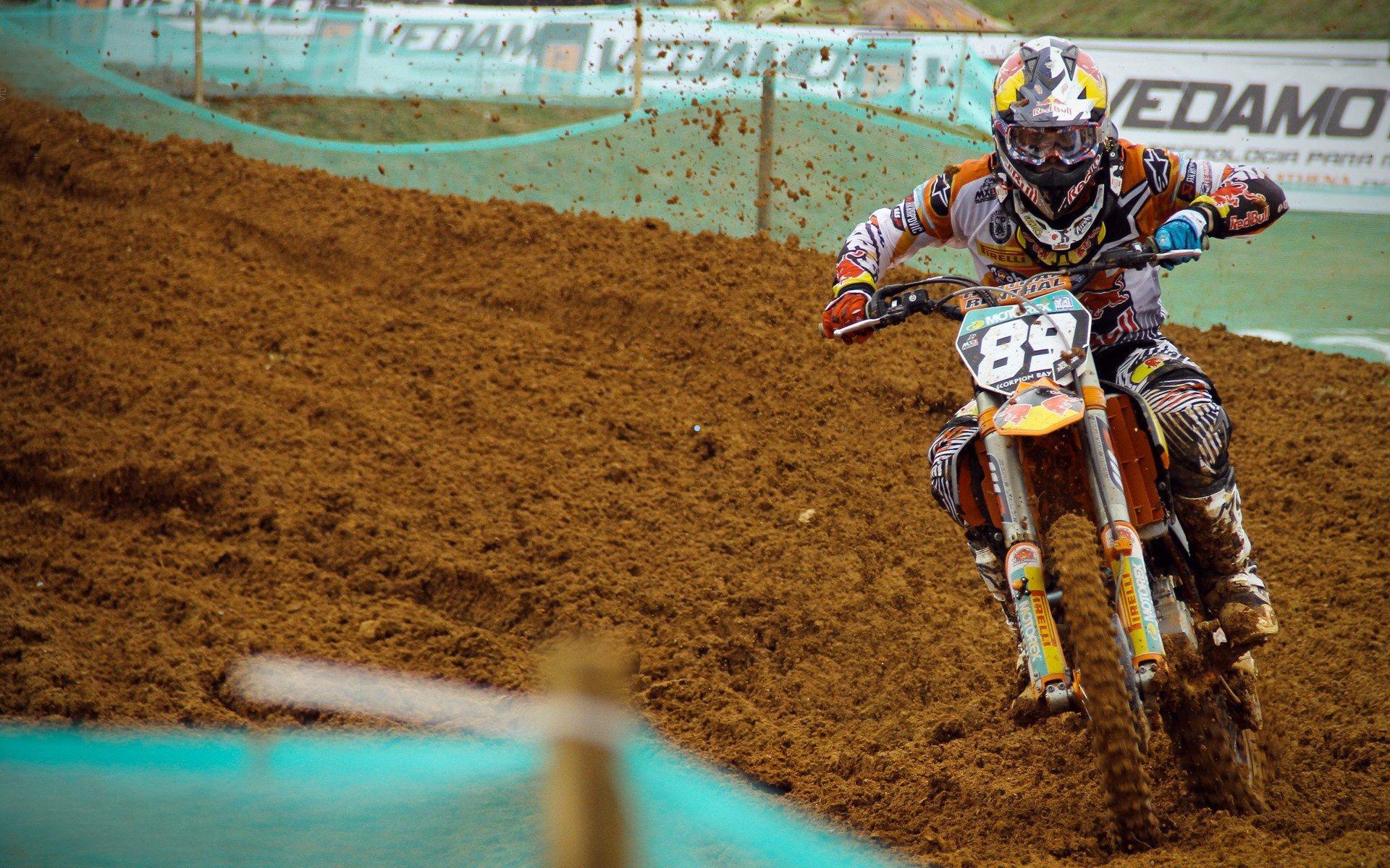 华体会官网-科贝电台独家披露，阿隆索帅位命悬一线，阿拉维斯之战成终极考验